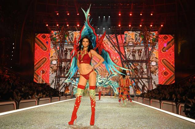 Kendall Jenner walks the runway during the 2016 Victoria's Secret Fashion Show.jpg