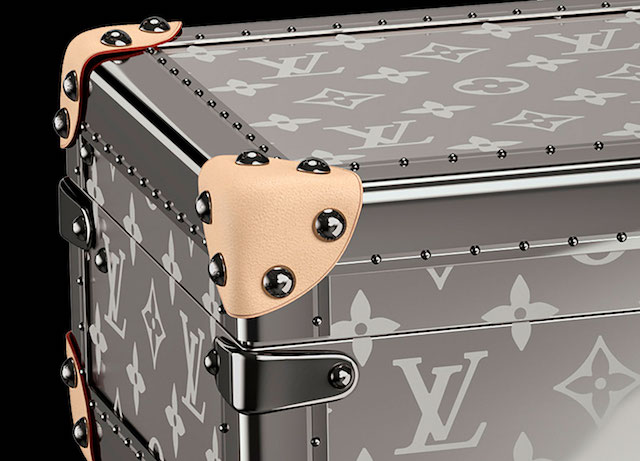 Часовая шкатулка Louis Vuitton