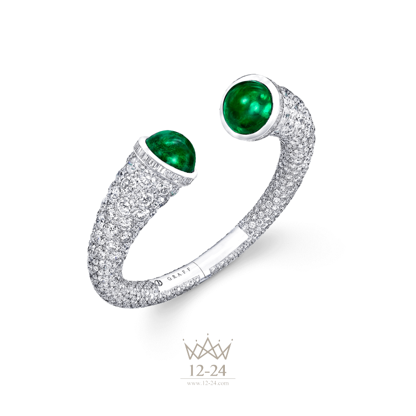 Graff Emerald Cabochon and Diamond Bracelet GB5954