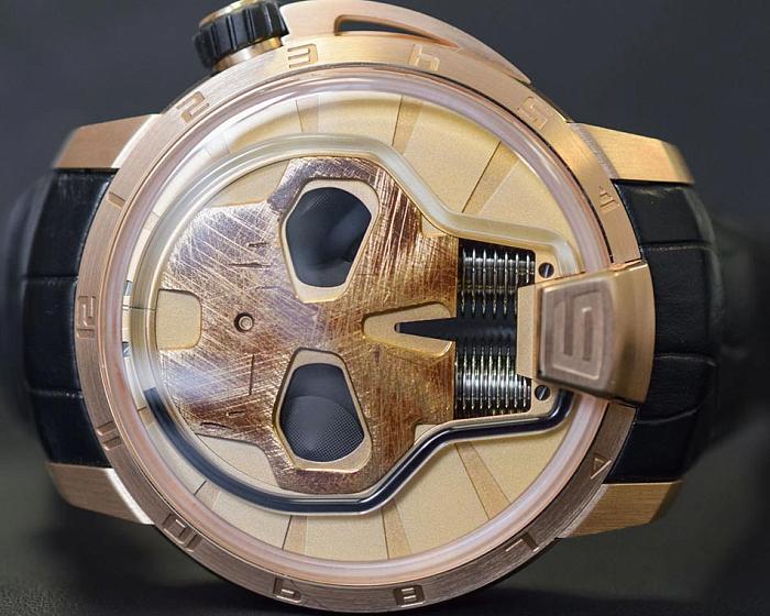 HYT Skull 48.8 - меньше, но все еще дерзко