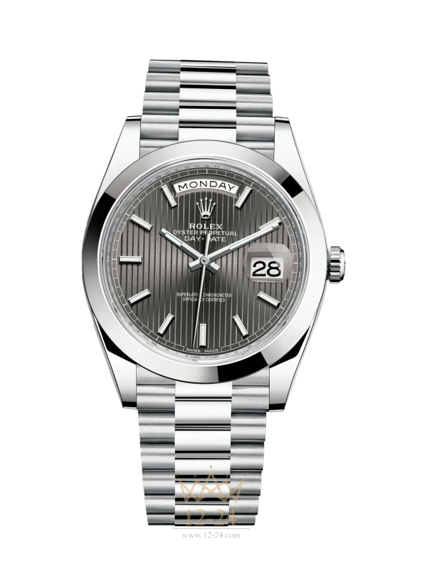 Rolex 40 мм Oyster Platinum 228206-0011