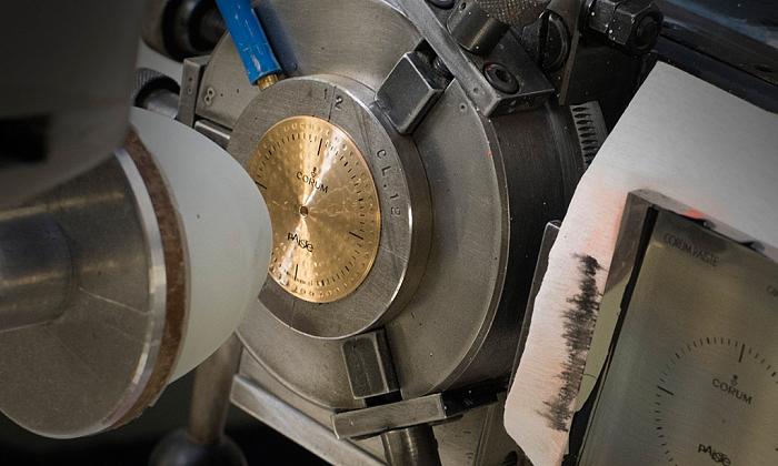 Использование тампопечати в работе над циферблатами