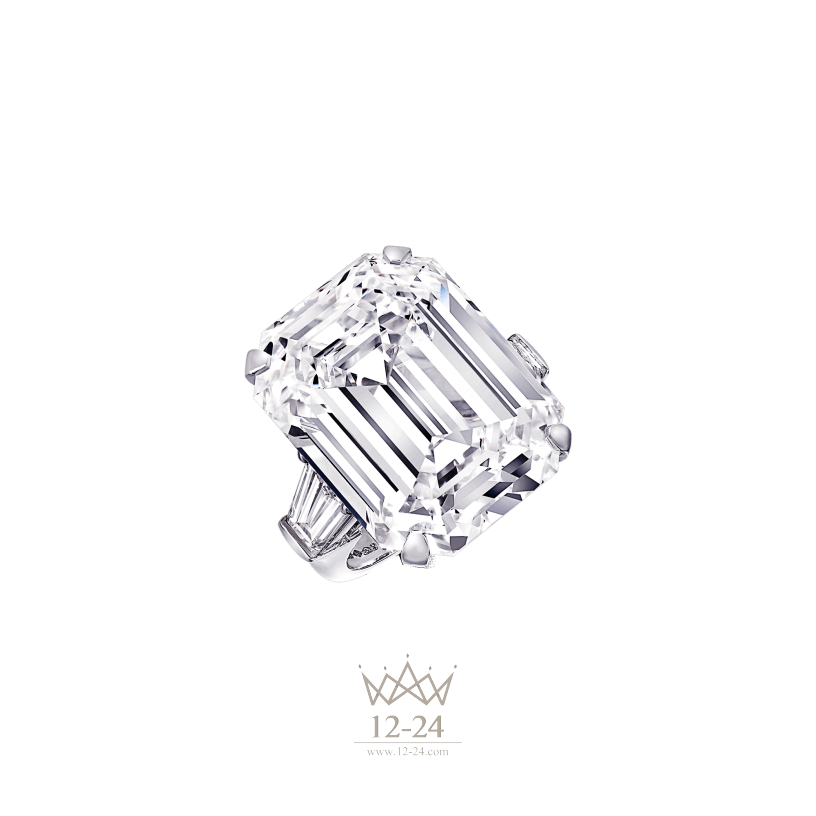 Graff Emerald Cut Diamond Ring GR34432