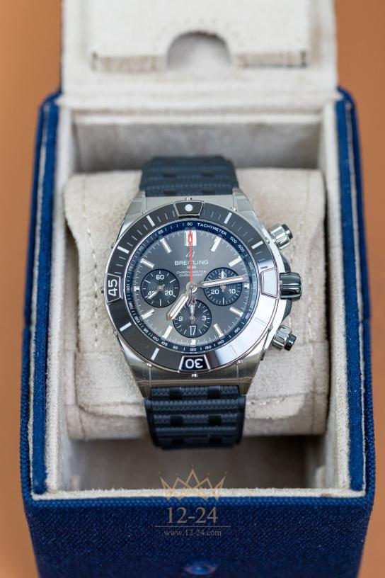 Breitling Super Chronomat B01 44 AB0136251B2S1