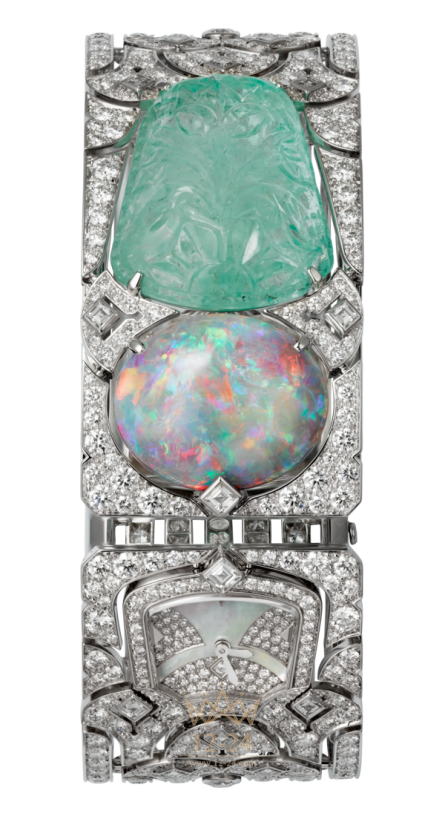 Cartier Visible Time Small model HPI00628