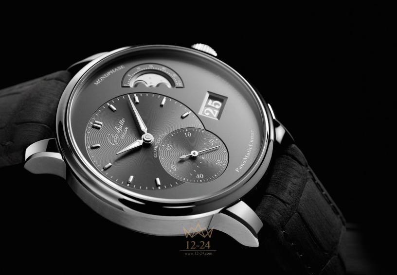 Glashutte PanoMaticLunar 1-90-02-43-32-50