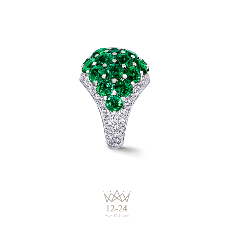 Graff Bombe Ring Emerald and Diamond RGR287