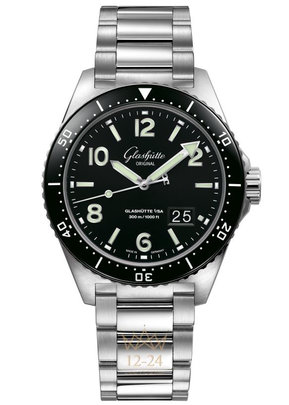 Glashutte SeaQ Panorama Date 1-36-13-01-80-70