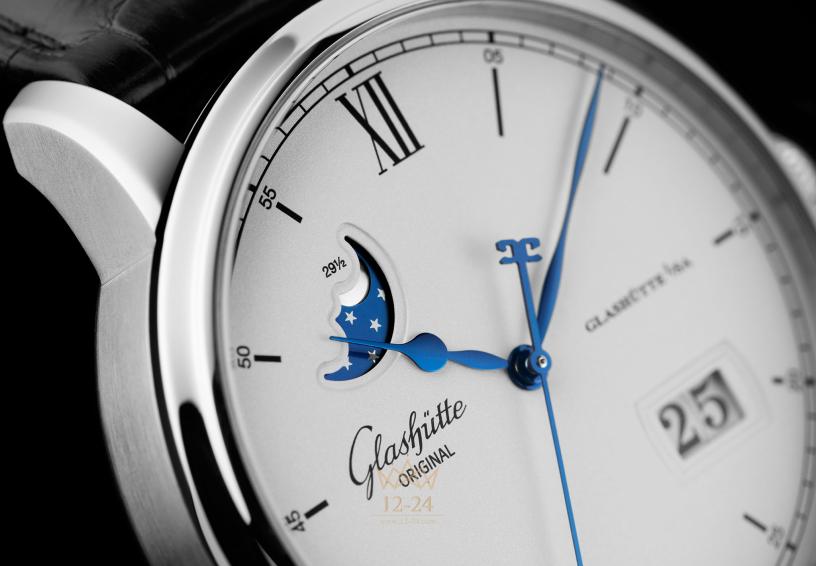 Glashutte Senator Excellence Panorama Date Moon Phase 1-36-04-01-02-50