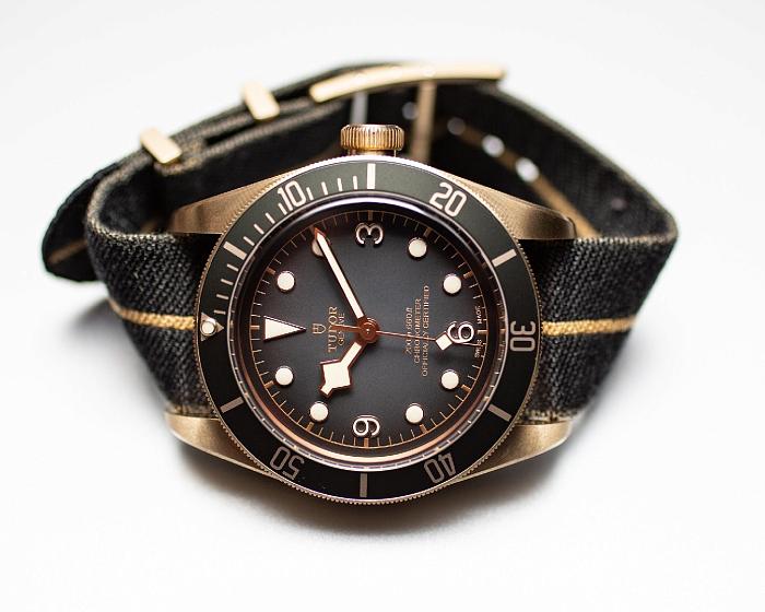 Новинка от Tudor - Black Bay Bronze с грифельно-серым циферблатом