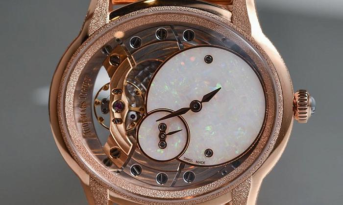 Обзор женской модели часов Audemars Piguet Millenary Frosted Gold Opal Dial