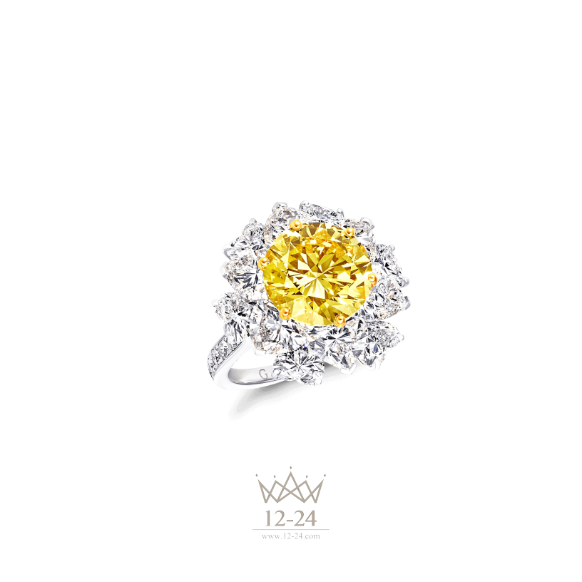 Graff Yellow and White Diamond Ring GR41429