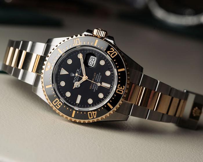 Новый двухцветный Rolex Sea-Dweller: а почему бы и нет?